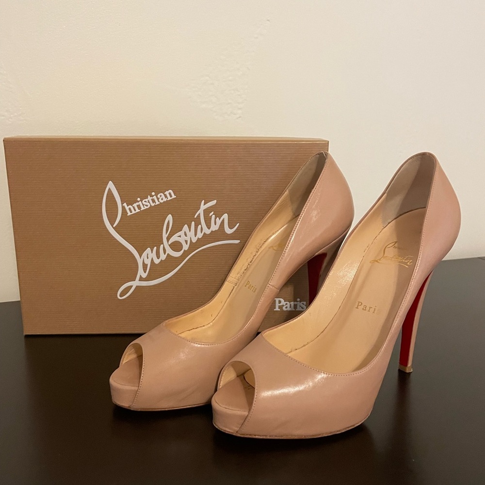 Christian Louboutin Very Prive 120 Nude Leather Pumps - Euro 39.5 (US 9)